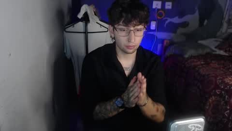 dominus_kane online show from 12/01/25, 02:27