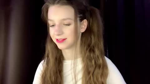 Snapshot of domitilabarrus chatting on 03/01/26, 05:04 Kira online show from 03/01/26, 05:04