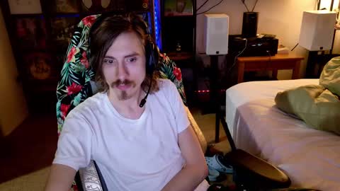 Snapshot of dommepleasemistress chatting on 12/15/24, 02:30 dommepleasemistress online show from 12/15/24, 02:30