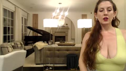 Snapshot of dommetomorrow chatting on 06/18/26, 04:13 DommeTomorrow online show from 06/18/26, 04:13