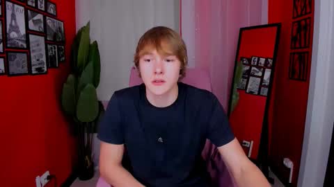 Snapshot of donald_brooks chatting on 12/04/25, 04:05 Donald online show from 12/04/25, 04:05