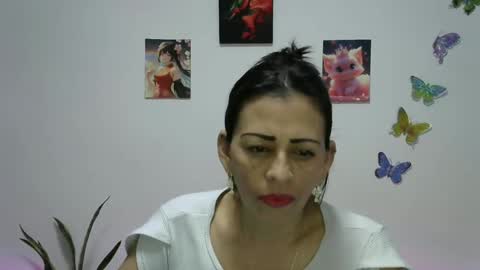 doncella_7 online show from 01/08/25, 11:54