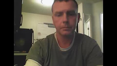 Snapshot of dondoin chatting on 02/19/26, 09:55 live online show from 02/19/26, 09:55