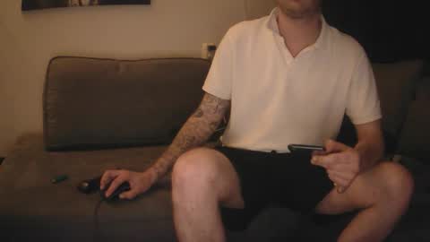 Snapshot of donn053 chatting on 05/15/26, 11:45 Papi online show from 05/15/26, 11:45