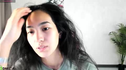 Aura online show from 09/20/25, 03:51