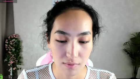 Aura online show from 11/02/25, 07:44