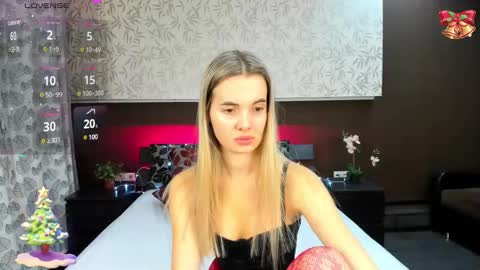 Snapshot of donnaaa_evans chatting on 01/11/25, 03:13 Donna On GMT2 Mon-Fri 3-9 AM online show from 01/11/25, 03:13