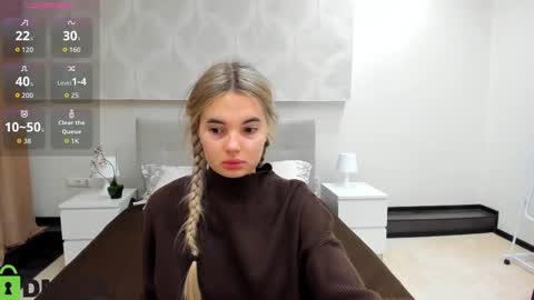 Snapshot of donnaaa_evans chatting on 11/21/25, 11:58 Donna On GMT2 Mon-Fri 3-9 AM online show from 11/21/25, 11:58