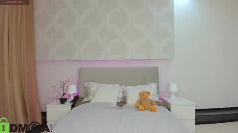 Snapshot of donnaaa_evans chatting on 02/18/26, 11:55 Donna On GMT2 Mon-Fri 3-9 AM online show from 02/18/26, 11:55