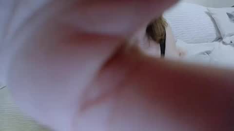 Erica online show from 02/18/25, 05:10