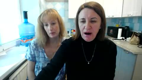 Tatiana 43 curvy sexy body and Joanna redhead 39 years online show from 11/11/25, 08:25