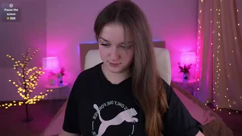 DONNA online show from 02/09/25, 06:54