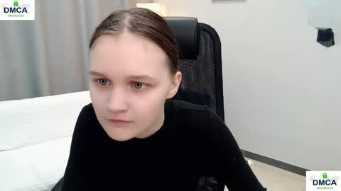 Snapshot of donnasia chatting on 04/14/26, 09:15 Sia online show from 04/14/26, 09:15