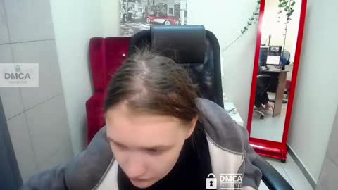 Sia online show from 06/05/26, 07:58