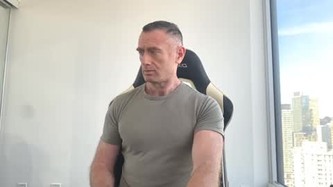 Donny online show from 10/10/25, 01:10