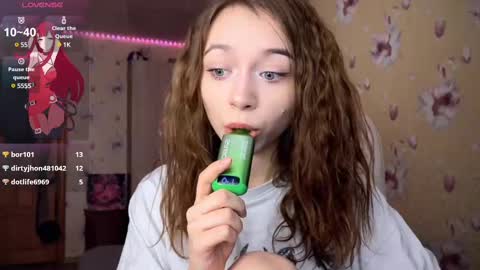 Nicole online show from 02/11/25, 03:29