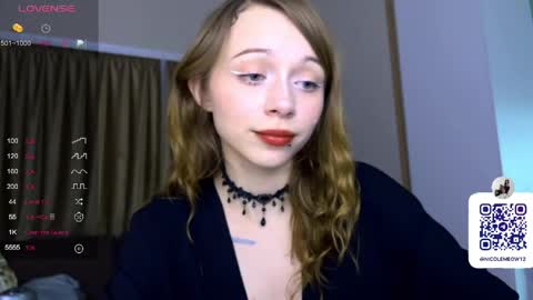 Snapshot of dontoke_ chatting on 04/21/26, 10:01 Nicole online show from 04/21/26, 10:01