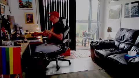 dopeleaf2 online show from 10/09/25, 11:19