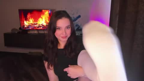 Snapshot of doracharmer chatting on 06/02/26, 01:13 Dora Charmer online show from 06/02/26, 01:13
