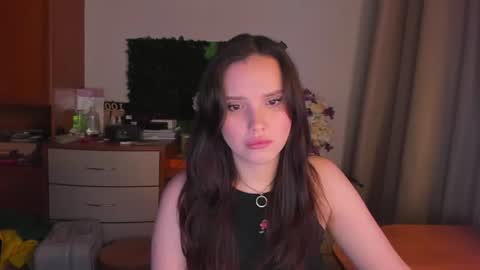 Snapshot of doracharmer chatting on 07/05/26, 08:05 Dora Charmer online show from 07/05/26, 08:05