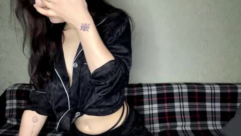Snapshot of dorathysantiago chatting on 05/18/26, 01:28 Madisom online show from 05/18/26, 01:28