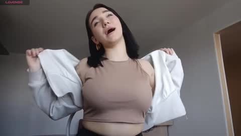 Jacqueline online show from 03/13/26, 03:35