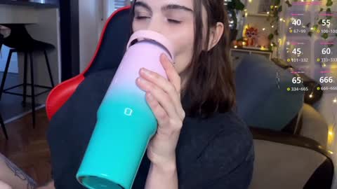 Alice online show from 01/31/25, 02:39