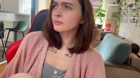 Alice online show from 02/25/25, 10:15