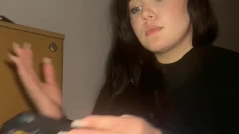 Snapshot of dorian1211 chatting on 11/04/25, 10:20 Doriana online show from 11/04/25, 10:20