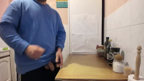 Snapshot of doriancretu95 chatting on 01/17/25, 05:00 menu below online show from 01/17/25, 05:00