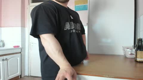menu  below online show from 05/04/26, 02:24