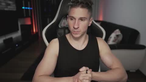 Dorian Reyes online show from 11/21/25, 12:32