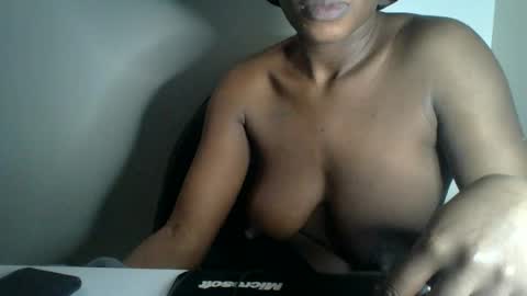 Snapshot of dorians_black chatting on 06/14/26, 08:44 dorians black online show from 06/14/26, 08:44