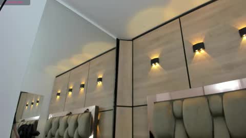 Snapshot of dorothy_vegga chatting on 12/21/25, 03:35 DOROTHY online show from 12/21/25, 03:35