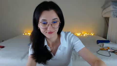 Snapshot of dorotty_ chatting on 03/02/25, 12:09 Your Dorotty online show from 03/02/25, 12:09