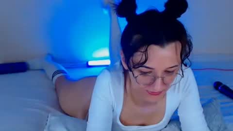 Snapshot of dorotty_ chatting on 09/25/25, 12:58 Your Dorotty online show from 09/25/25, 12:58