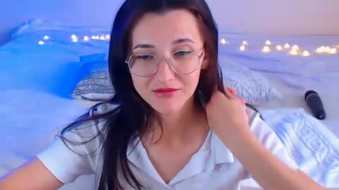 Snapshot of dorotty_ chatting on 10/23/25, 06:02 Your Dorotty online show from 10/23/25, 06:02