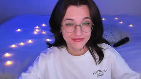 Snapshot of dorotty_ chatting on 03/25/26, 01:22 Your Dorotty online show from 03/25/26, 01:22