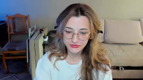 Snapshot of dorotty_ chatting on 05/05/26, 01:24 Your Dorotty online show from 05/05/26, 01:24