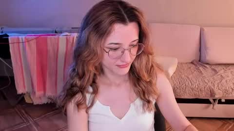 Snapshot of dorotty_ chatting on 06/21/26, 01:08 Your Dorotty online show from 06/21/26, 01:08
