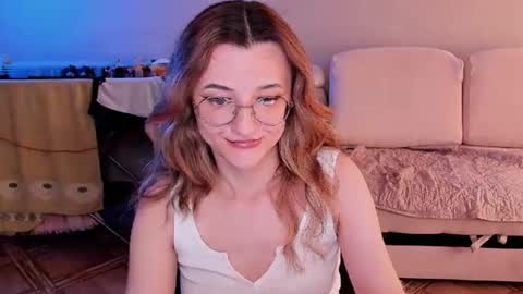 Snapshot of dorotty_ chatting on 06/23/26, 01:36 Your Dorotty online show from 06/23/26, 01:36