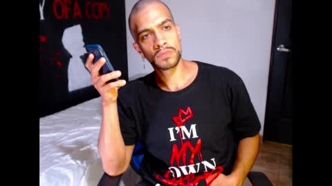 Snapshot of dostoyrodia_34 chatting on 02/14/25, 04:37 will online show from 02/14/25, 04:37