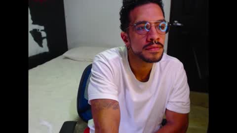 Snapshot of dostoyrodia_34 chatting on 09/25/25, 01:53 will online show from 09/25/25, 01:53