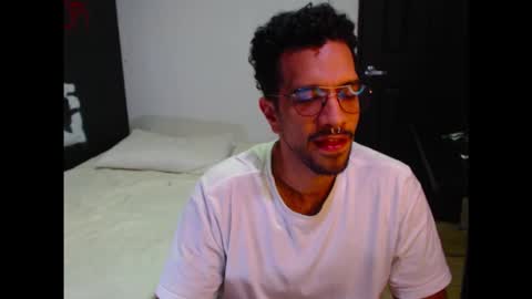 Snapshot of dostoyrodia_34 chatting on 10/05/25, 01:37 will online show from 10/05/25, 01:37