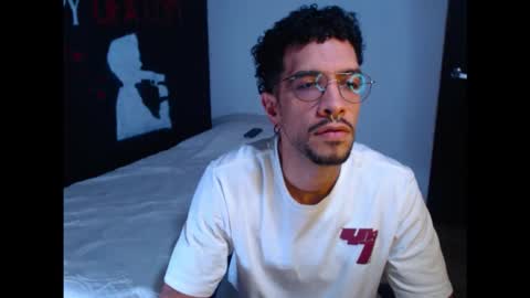 Snapshot of dostoyrodia_34 chatting on 11/16/25, 10:04 will online show from 11/16/25, 10:04