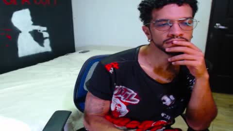 Snapshot of dostoyrodia_34 chatting on 11/27/25, 02:02 will online show from 11/27/25, 02:02