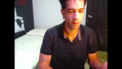 Snapshot of dostoyrodia_34 chatting on 12/14/25, 01:11 will online show from 12/14/25, 01:11