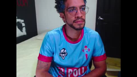 Snapshot of dostoyrodia_34 chatting on 01/14/26, 01:33 will online show from 01/14/26, 01:33