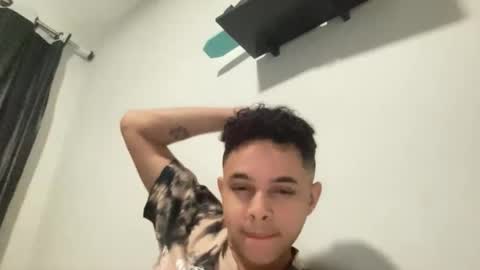 Snapshot of dotadinha chatting on 03/14/26, 06:19 dotadinha online show from 03/14/26, 06:19