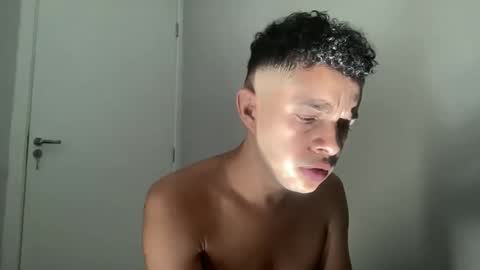 Snapshot of dotadinha chatting on 03/20/26, 01:38 dotadinha online show from 03/20/26, 01:38